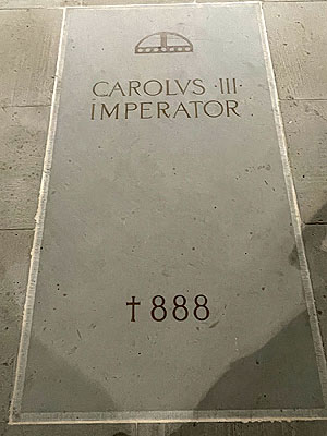Grabplatte Karls III.