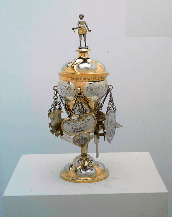 Zunftpokal der Heidelberger Maurerzunft