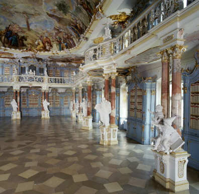 Bibliothekssaal im ehemaligen Kloster Schussenried 