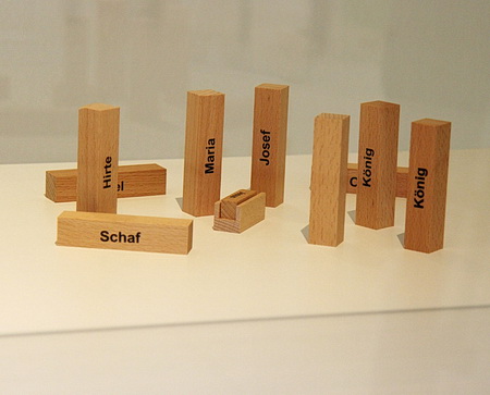 Krippe aus Holzklötzchen für Puristen