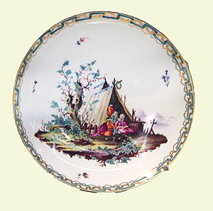 Marketenderzelt mit aufgestecktem Kranz, der den Ausschank von Wein anzeigt