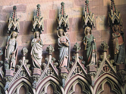 Die Artes, die Künste des Mittelalters, als Symbole der Gelehrsamkeit.