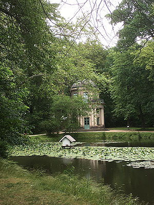 Schlossgarten Pillnitz, Englischer Pavillon