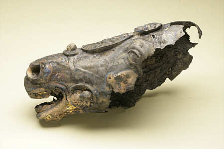 Ansicht des Pferdekopfes von Waldgirmes