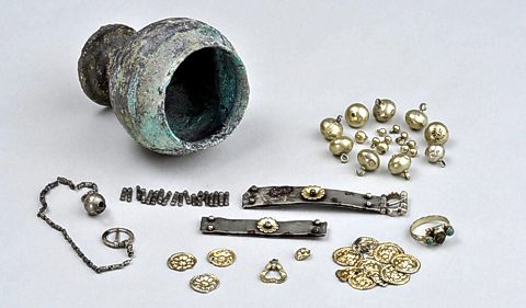 Der sptmittelalterliche Mnz- und Schmuckfund aus Ladenburg (Foto: Universitt Tbingen, Hilde Jensen)