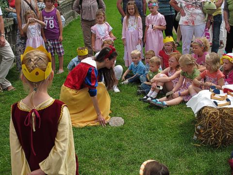 Schneewittchen im Weikersheimer Schlosspark. Bild: SSG