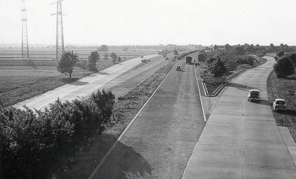 Aus Ausstellung und Katalog: Autobahndreieck Mannheim, abgebrochen anlässlich des