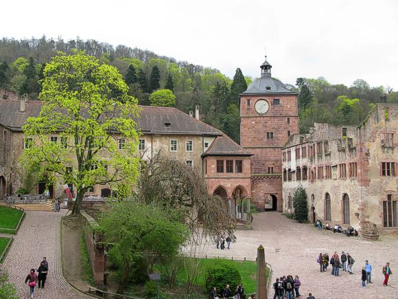 Heidelberg, Schlosshof. Bild &copy; ssg - Julia Haseloff