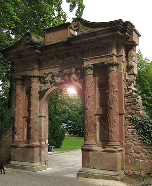 Elisabethentor, das Zugangstor zum fürstlichen Lustgarten auf der Stückgartenterrasse