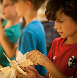 Am 5. und 6. September steht beim Sommerferienprogramm der Bau eines Wasserrades auf dem Programm. Foto: Schwarzwälder Freilichtmuseum Vogtsbauernhof