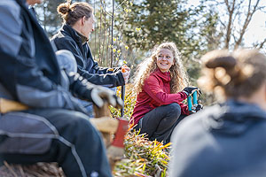 Beim Voluntourismus können Gäste in ihrem Urlaub unter fachkundiger Anleitung etwas Gutes für die Umwelt tun. © Naturpark Südschwarzwald/Sebastian Schröder-Esch