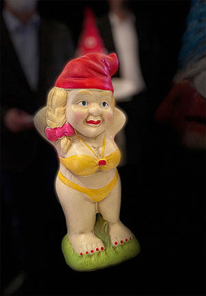 Gartenzwergin aus der Vorgabe der Parade