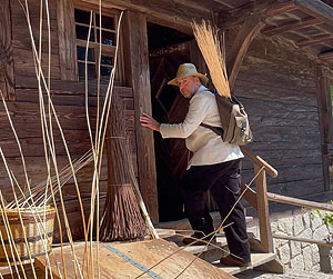 Die Störhandwerker sind unterwegs: Am 18. September dreht sich im Schwarzwälder Freilichtmuseum Vogtsbauernhof alles um das sogenannte Störhandwerk. Foto: Schwarzwälder Freilichtmuseum Vogtsbauernhof, 