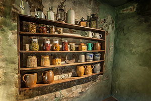 Traditionelle Vorratshaltung: Die Museumsgäste haben am 28. und 29. Oktober die Gelegenheit, frische Schlachtplatte in der Falkenhofstube zu verköstigen und sich über die traditionelle Vorratshaltung zu informieren. Foto: Schwarzwälder Freilichtmuseum Vogtsbauernhof, Hans-Jörg Haas 