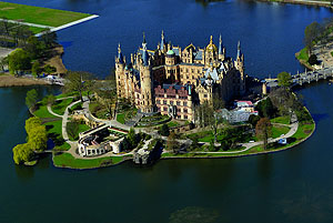 Schwerin, Luftbild der Schloss-Insel. 