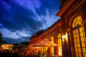Konzert auf der Terrasse vor dem Schlossrestaurant. Foto: Schlossgastronomie Schwetzingen theodors.