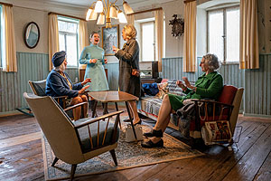 Freunde, zu Tisch: Im Ortenauhaus sowie im Effringer Schlössle werden am Pfingstsonntag in zeitgenössischem Auftreten Häppchen und Kaffee kredenzt. Foto: Schwarzwälder Freilichtmuseum Vogtsbauernhof, Hans-Jörg Haas