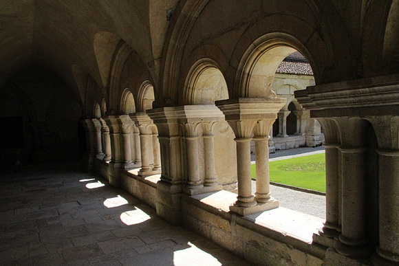 Fontenay, Kreuzgang
